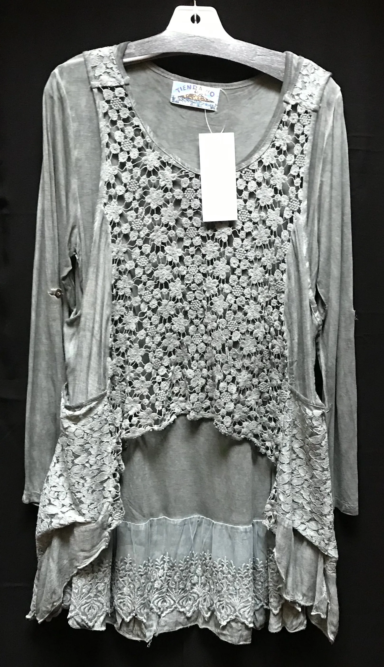 1069 cotton lace top