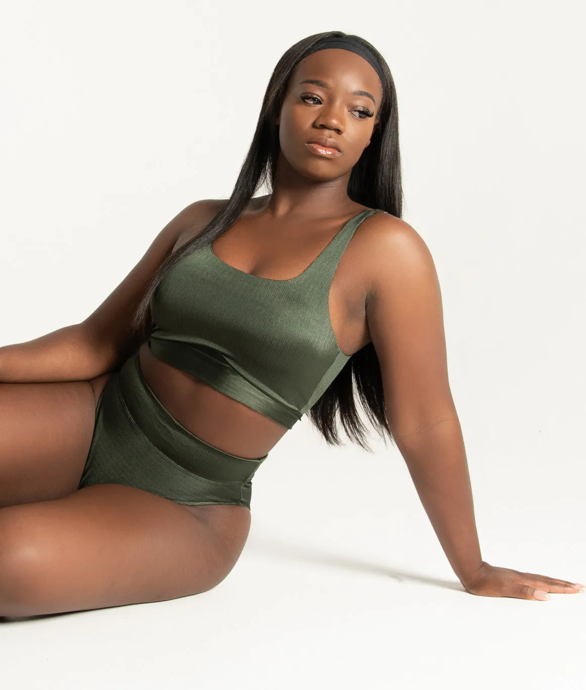 Adeline Shorts - Shiny Pine Green