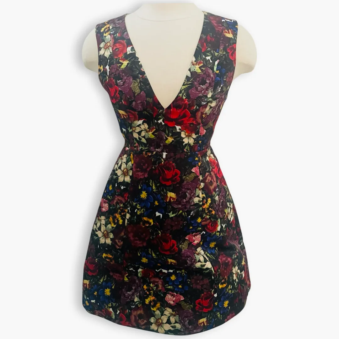 Alice   Olivia sz0