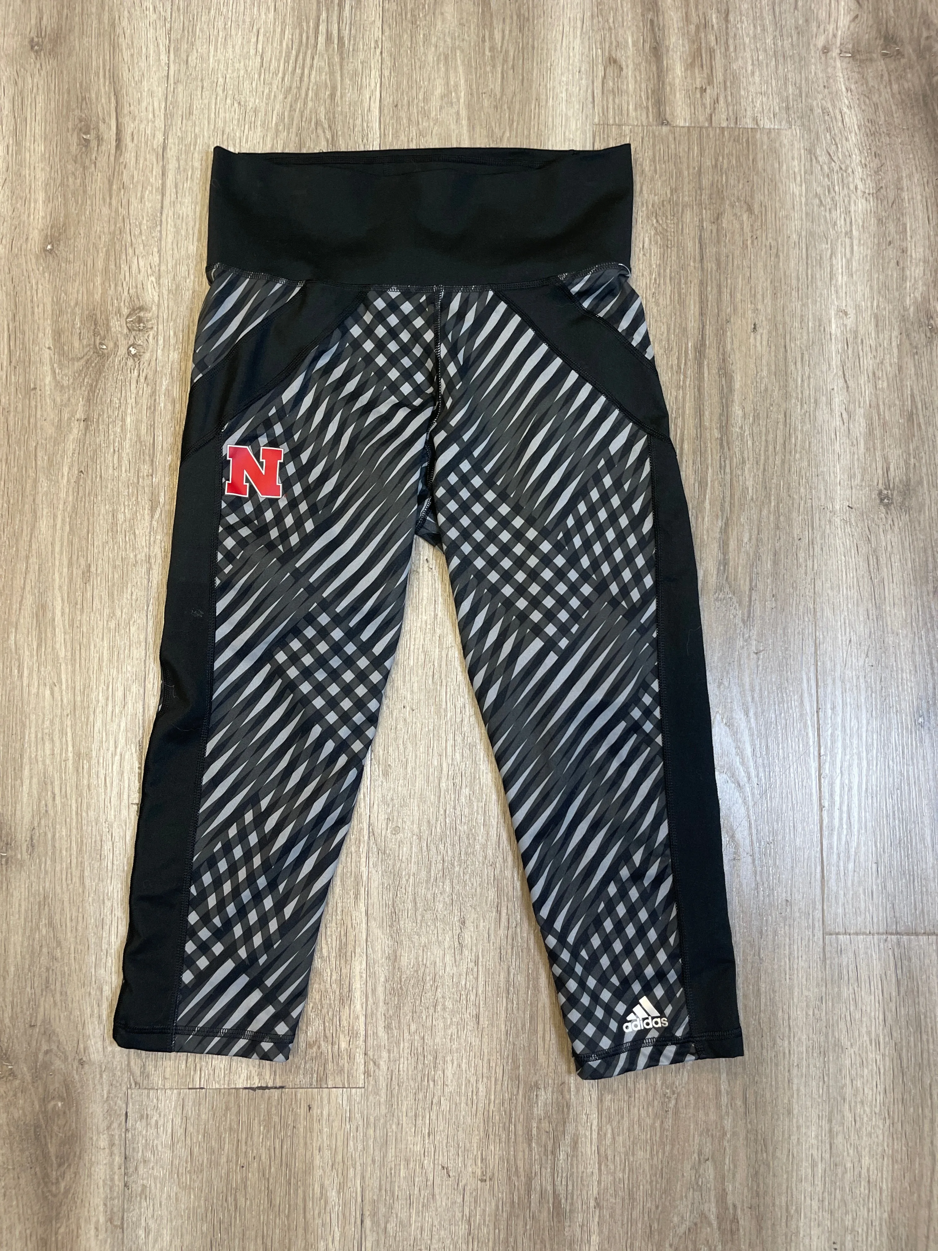 Athletic Legging Capris  By Adidas  Size: M