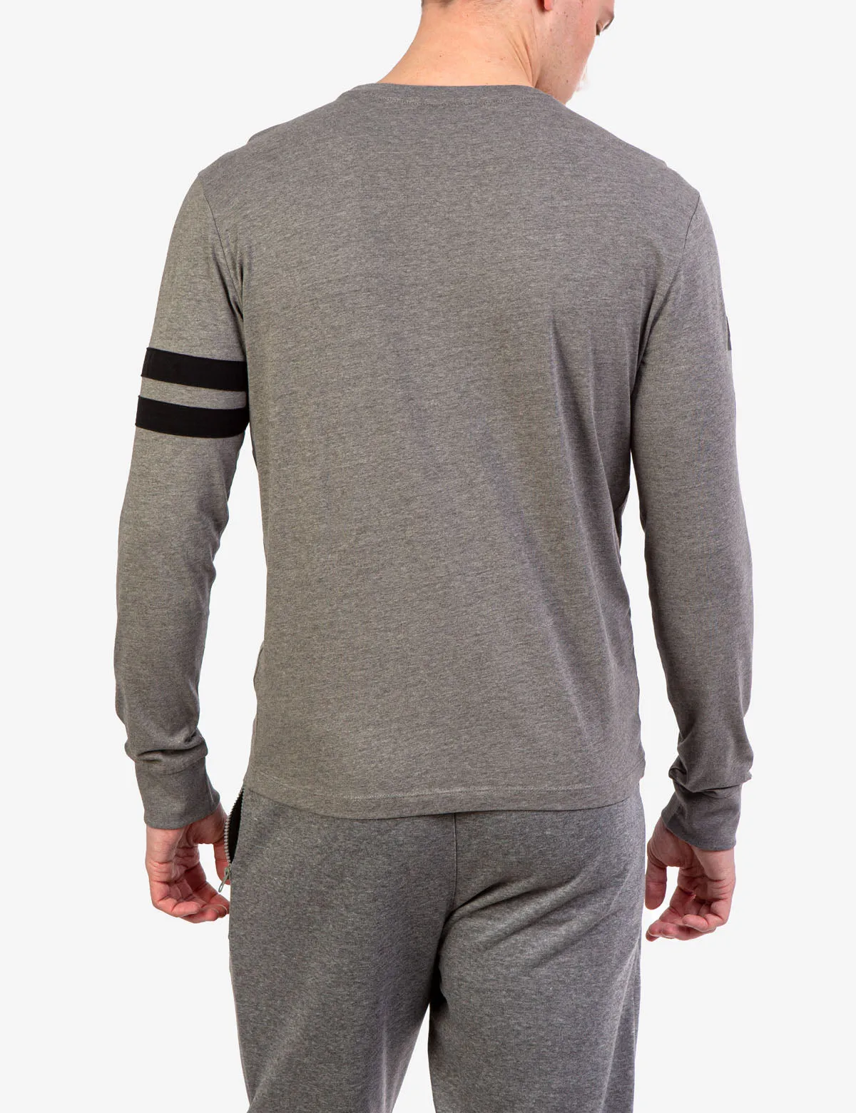 CREW NECK LONG SLEEVE LOGO T-SHIRT